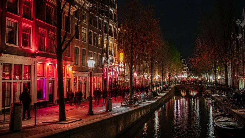Amsterdam quartier rouge: die besten tipps für einen besuch in amsterdam