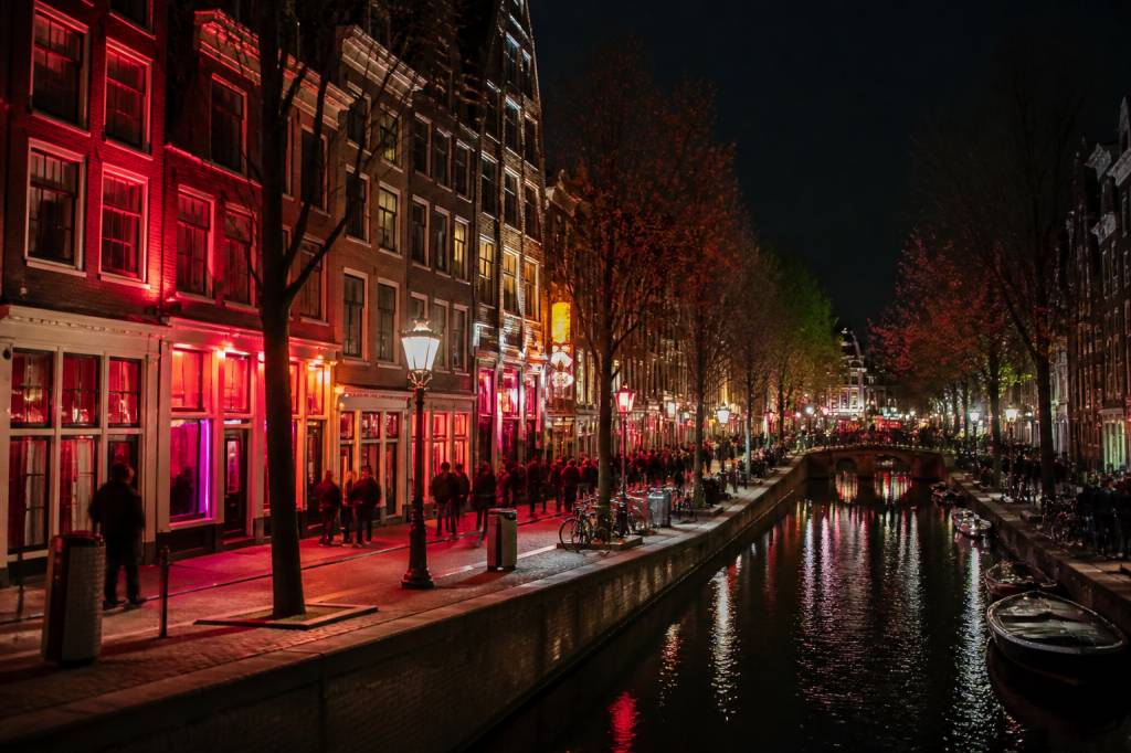 Amsterdam quartier rouge: die besten tipps für einen besuch in amsterdam